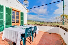 Villa in Consell With Private Pool, air Conditioning and Wifi