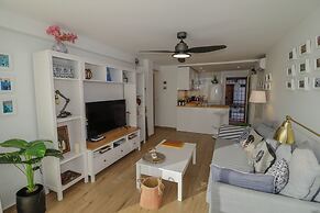 New Sunny Close to the Beach sea Views