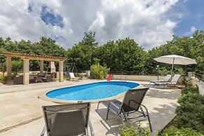 Luxury Experience in Villa Kacana With Heated Pool