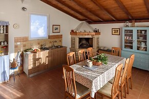 Apartment Perusko - 2 Bedroom Kitchen