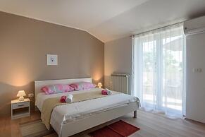 Apartment Perusko - 2 Bedroom Kitchen