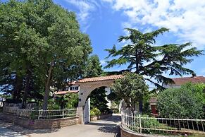 Apartment Rojnic - 3 Bedrooms Apartment