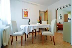 Apartment Rojnic - 3 Bedrooms Apartment