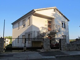 Apartment Razum - Three Bedroom Apartment