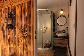 Panorama Glamping Visole