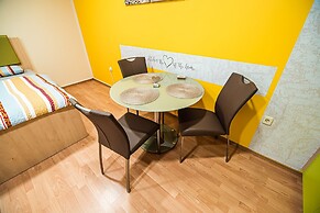 Lux Living Apartment Budic