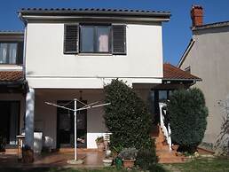 Cozy Apartment Dijana