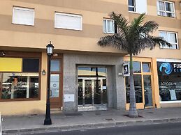 Modern And Bright Apartment With Sea Views