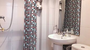 Comfortable Apt Born 41