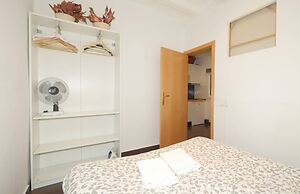 Interior Apt Center 42 El Born