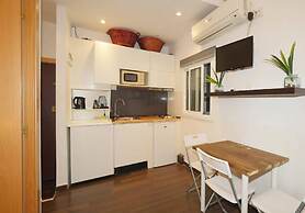 Interior Apt Center 42 El Born