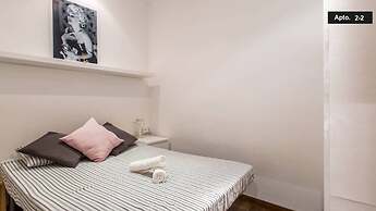 Two Bedroom Apartment in the Heart of the Born 22