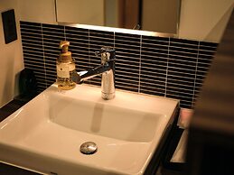 Tsumugi Shichijokagiyacho