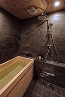 Tsumugi Shichijokagiyacho