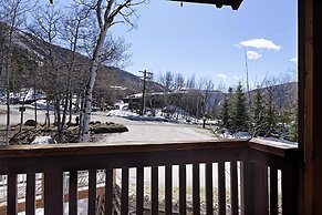 37 Mountain Laurel Drive 2br 2 Bedroom Home by Redawning