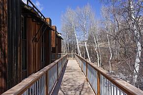 37 Mountain Laurel Drive 2br 2 Bedroom Home by Redawning