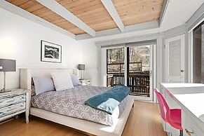 37 Mountain Laurel Drive 2br 2 Bedroom Home by Redawning