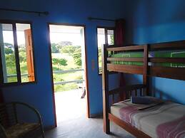 Hostal Casa Las Lajas - Hostel
