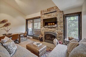 Motherlode C9 2 Bedroom Condo by RedAwning