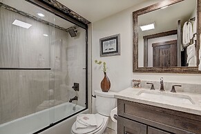 Motherlode C9 2 Bedroom Condo by RedAwning