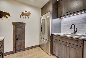 Motherlode C9 2 Bedroom Condo by RedAwning