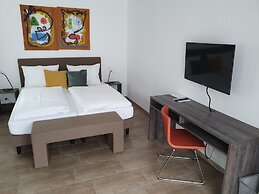 KM Hotel