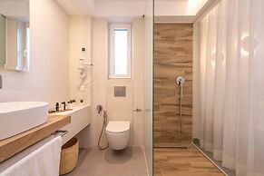 Mirablue Luxury Residences