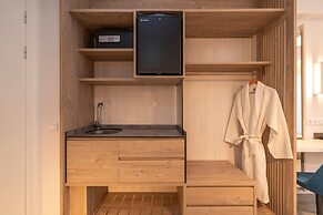 Mirablue Luxury Residences