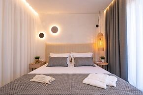 Mirablue Luxury Residences