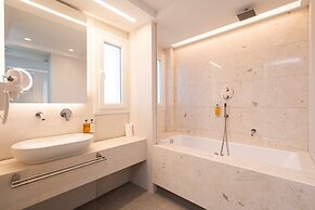 Mirablue Luxury Residences