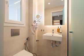 Mirablue Luxury Residences