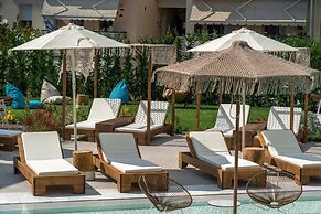 Mirablue Luxury Residences