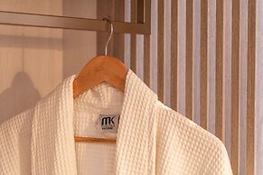 Mirablue Luxury Residences