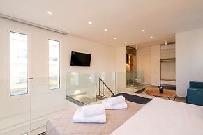 Mirablue Luxury Residences