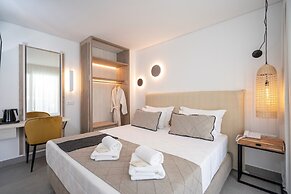 Mirablue Luxury Residences