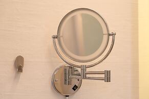 Mirablue Luxury Residences