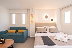 Mirablue Luxury Residences