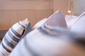 Mirablue Luxury Residences