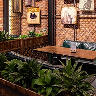 James Joyce Coffetel Foshan Zhangcha