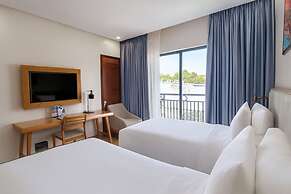 Marina Bay Con Dao Hotel