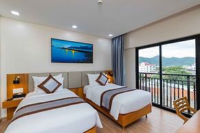 Marina Bay Con Dao Hotel