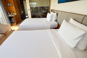 Marina Bay Con Dao Hotel