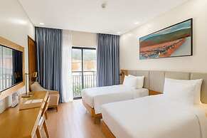 Marina Bay Con Dao Hotel