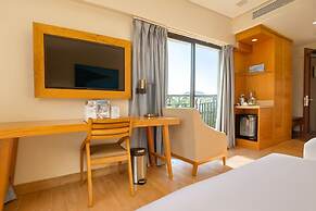 Marina Bay Con Dao Hotel