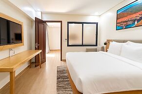 Marina Bay Con Dao Hotel