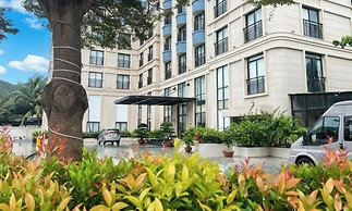 Marina Bay Con Dao Hotel