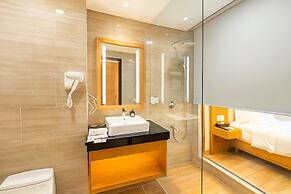 Marina Bay Con Dao Hotel