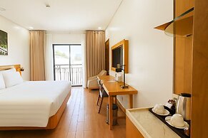 Marina Bay Con Dao Hotel