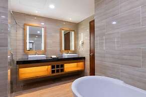 Marina Bay Con Dao Hotel