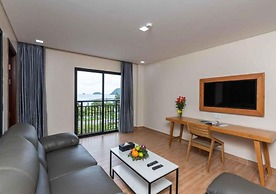 Marina Bay Con Dao Hotel